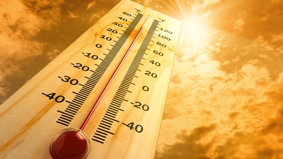 Spálenina není to nejhorší – jaká další rizika na slunci hrozí?