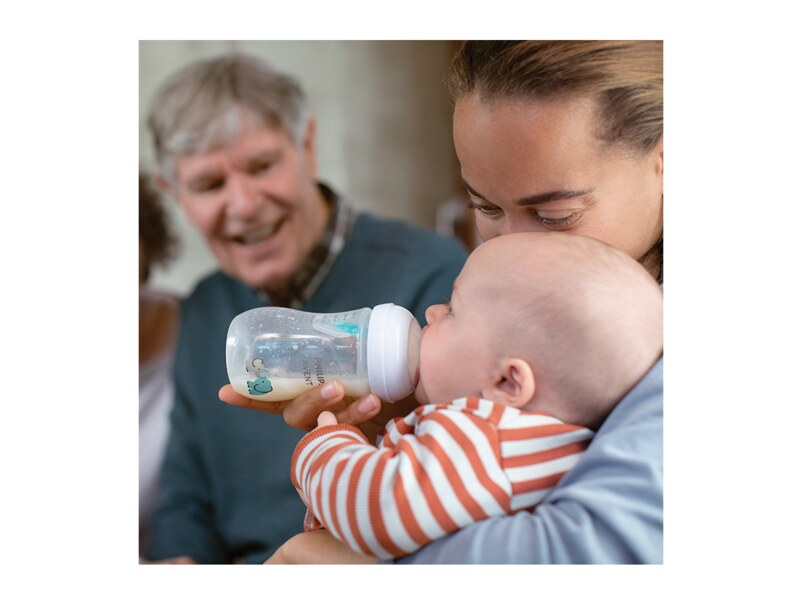 Philips Avent Natural Response kojenecká láhev s ventilem od 1. měsíce slon 260 ml