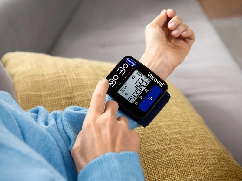 Veroval Compact+connect zápěstní tonometr