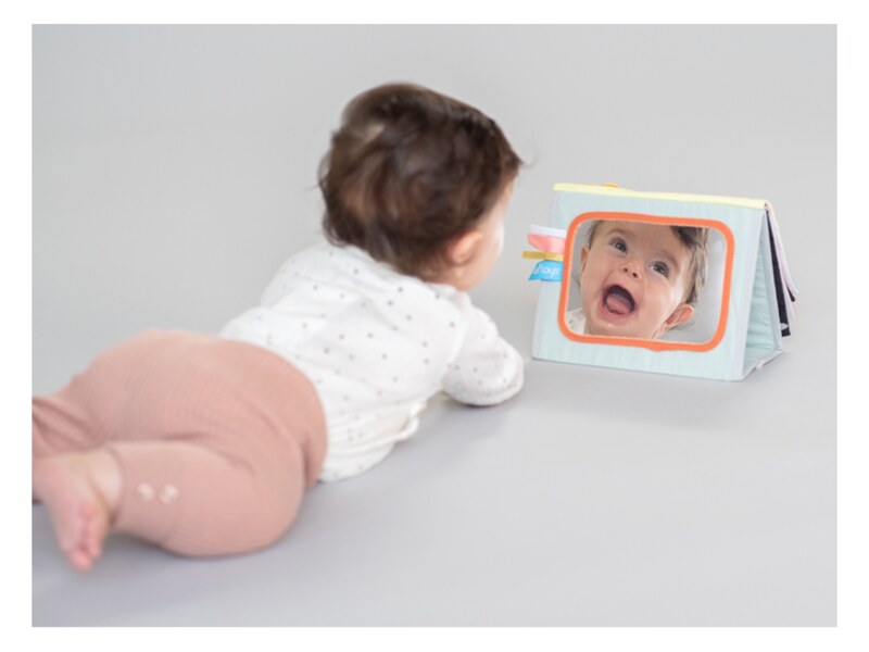 Taf Toys Knížka pro hru na bříšku Savana