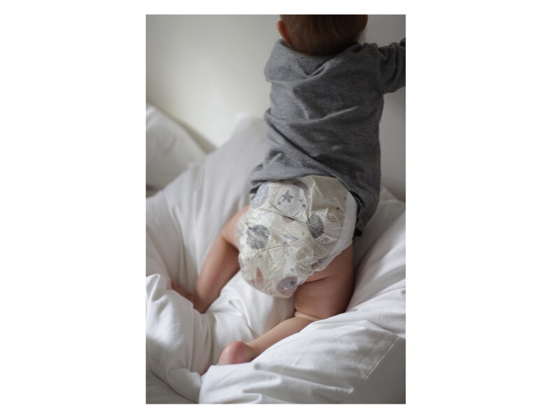 Kolorky Night Moments Vesmír dětské plenky XL 12-25 kg 25 ks 