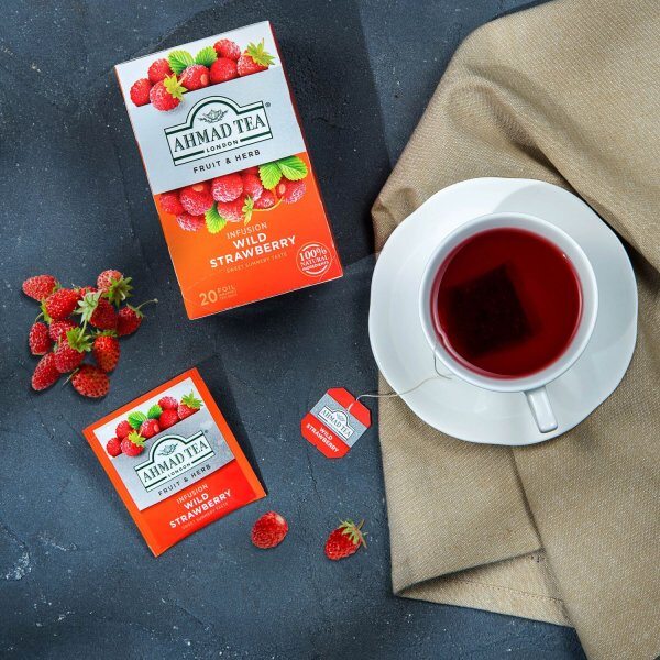 Ahmad Tea Wild Strawberries nálevové sáčky 20x2 g Ahmad Tea Wild Strawberries nálevové sáčky 20x2 g