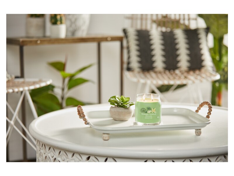 Yankee Candle Signature svíčka střední 2 knoty Vanilla Lime 368 g  