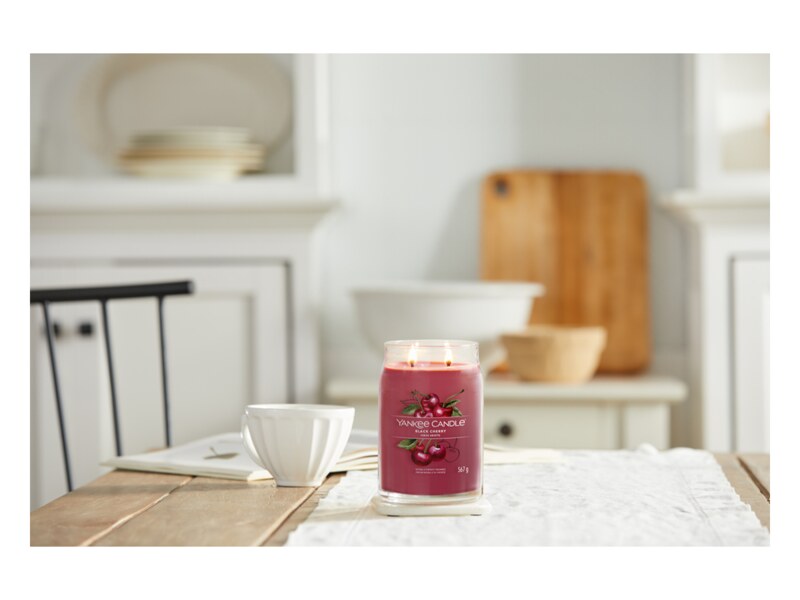 Yankee Candle Signature svíčka velká 2 knoty Black Cherry 567 g  