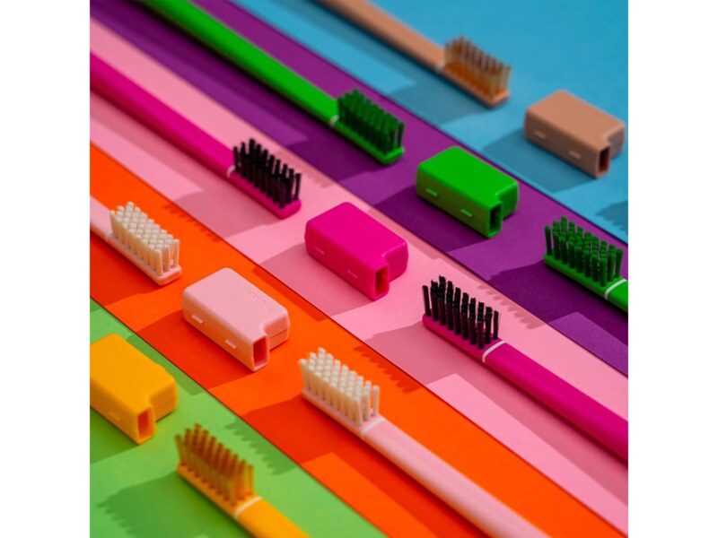 Piuma Zubní kartáček Soft Collagen pure white + kryt 1 ks