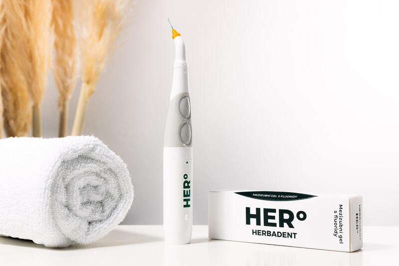 Herbadent HERo Electra elektrický mezizubní kartáček