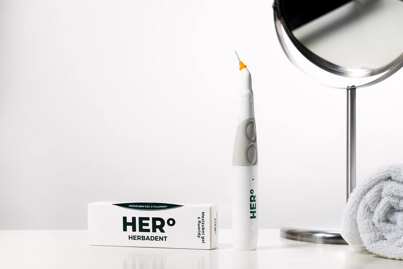 Herbadent HERo Electra elektrický mezizubní kartáček