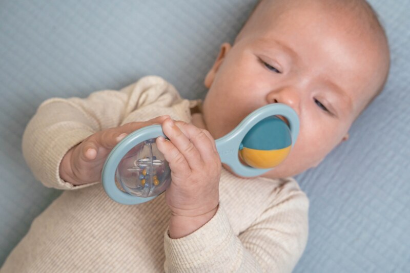 Little Dutch Chrastítko s kuličkami Blue