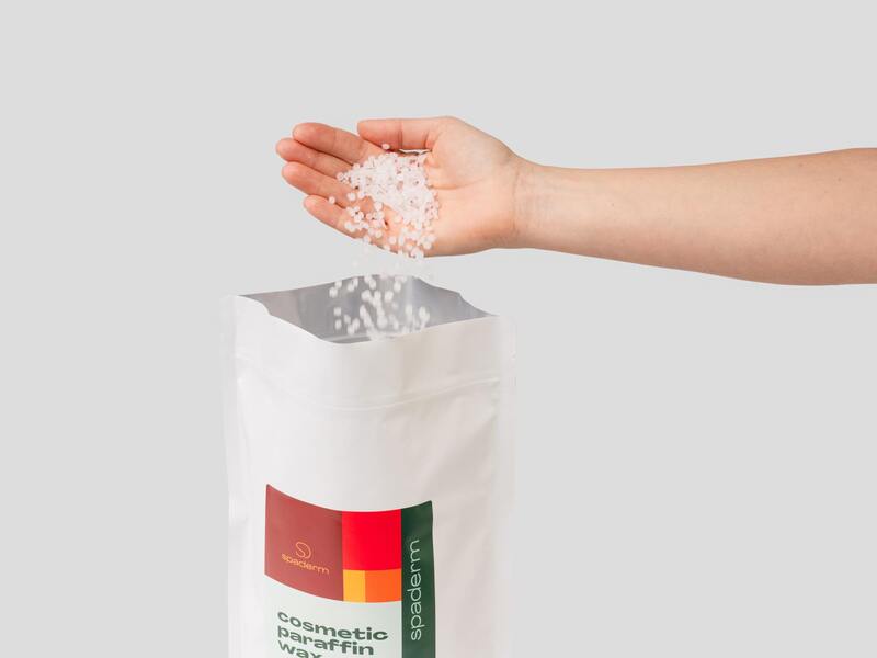 Spaderm Cosmetic Paraffin Wax, kosmetický parafín na zábaly 1 kg Spaderm Cosmetic Paraffin Wax, kosmetický parafín na zábaly 1 kg