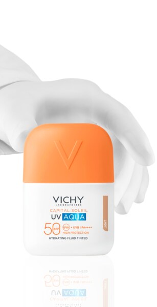 Vichy Capital Soleil UV Aqua Tónovaný fluid Light SPF50 50 ml