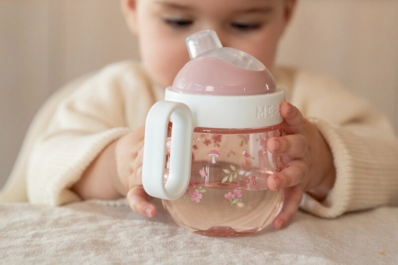 Little Dutch Fairy Garden Hrnek s pítkem 200 ml 1 ks