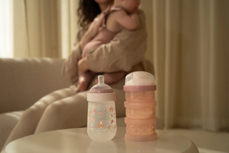 Little Dutch Fairy Garden Kojenecké láhve 165+240 ml + 2 savičky  