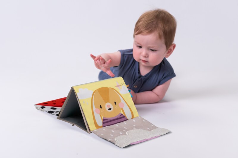 Taf Toys Sensory Book Knížka pro hru na bříšku 