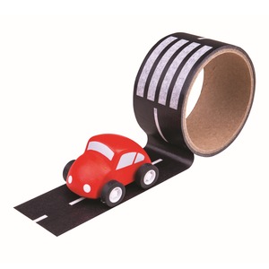 Bigjigs Toys Lepicí páska cesta s autíčkem 1 ks Bigjigs Toys Lepicí páska cesta s autíčkem 1 ks