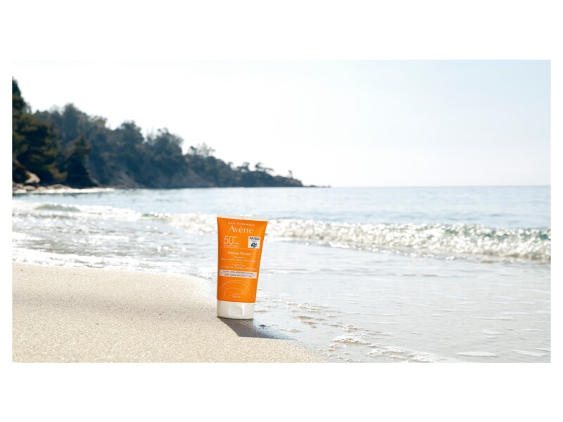 Avene Sun Intense Protect Ultra voděodolný fluid SPF50+ 150 ml