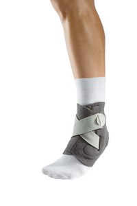 Mueller Adjust-To-Fit Ankle stabilizer ortéza na kotník 1 ks