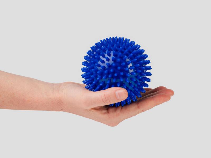 Rehabiq Masážní míček Ježek 10 cm modrý 1 ks