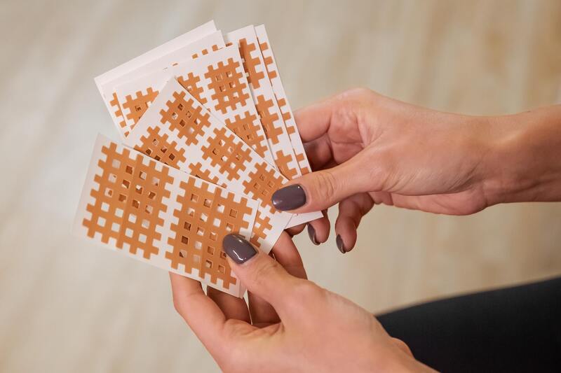 Spophy Cross Tape 5,2 x 4,4 cm 40 ks