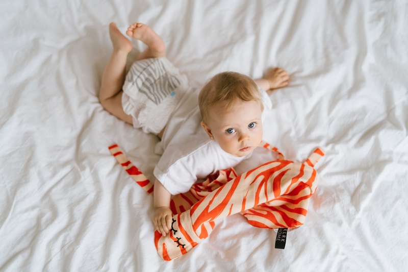 Kolorky Deluxe Velvet dětské plenkové kalhotky eko L 8-13 kg 19 ks