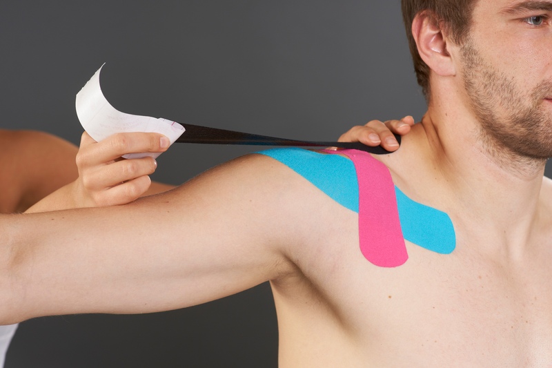 Temtex Kinesio Tape tejpovací páska červená 5 cm x 5 m